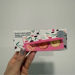 Clinique x Drawbertson Good To Glow Palette Blush & Highlighter